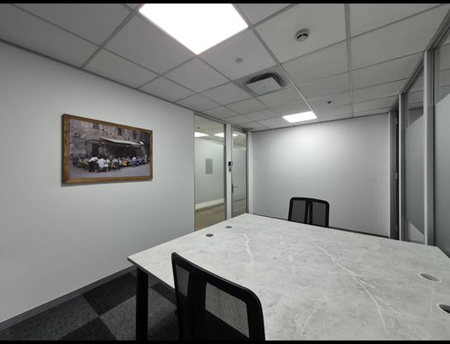 24M² OFFICE TO LET IN ROSEBANK